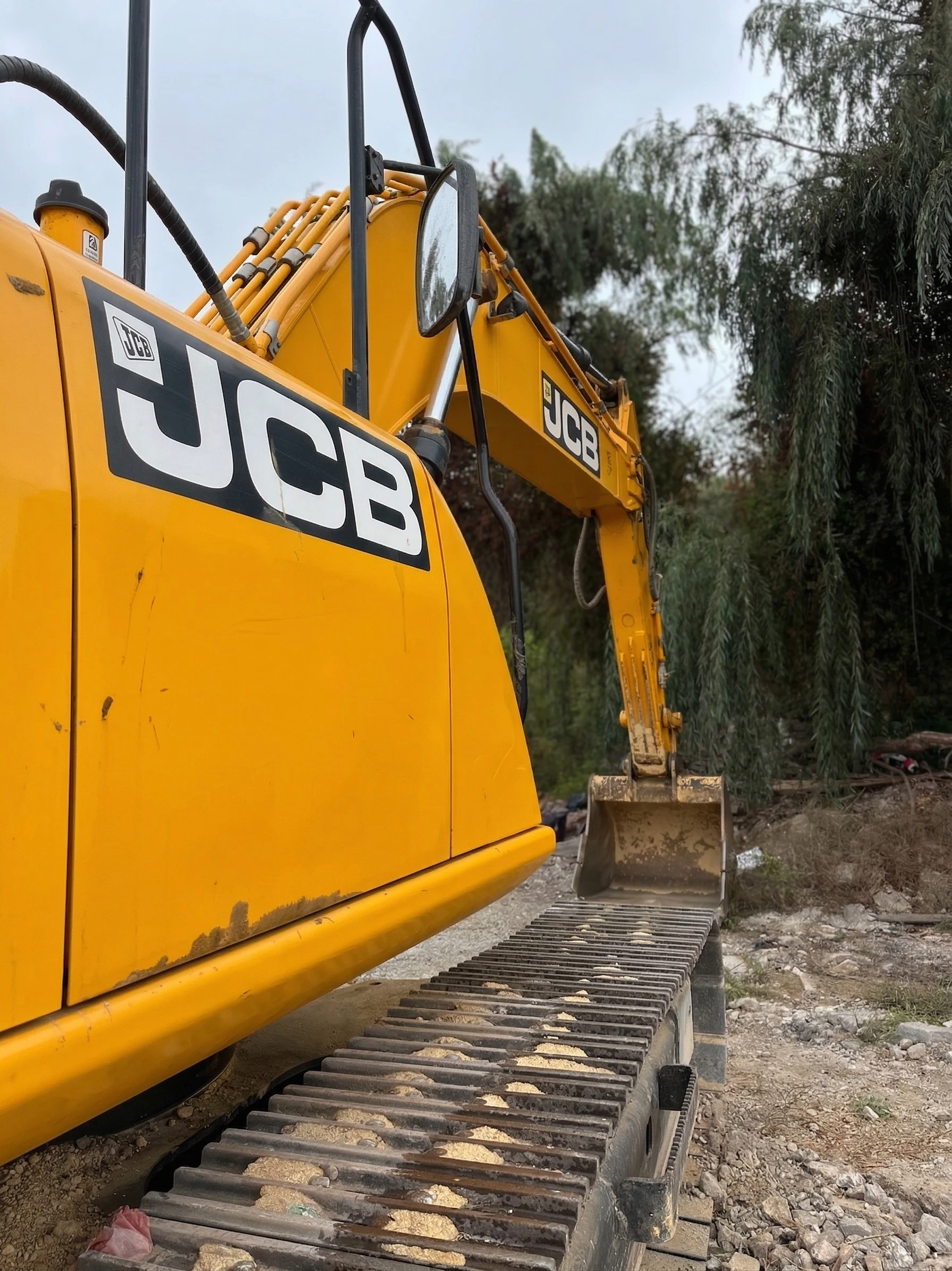 EXCAVADORA JCB JS200 - Imagen 9